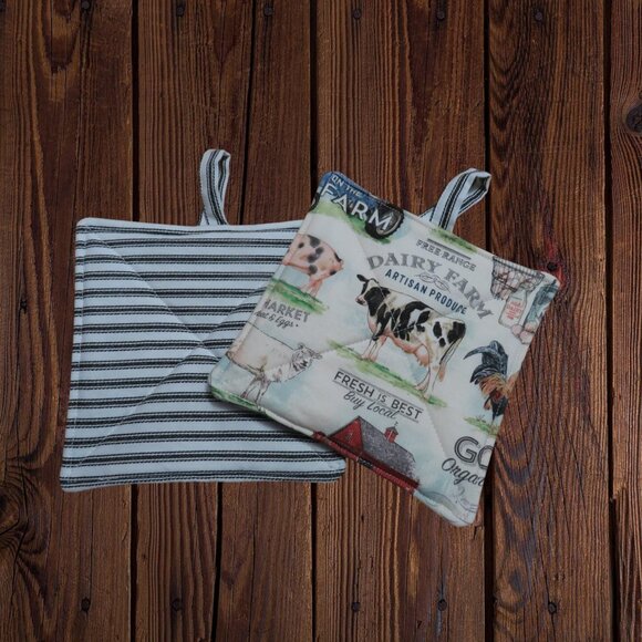 Handmade Potholder, Set of 2, Reversible Farm and White and Black Ticking - Picture 4 of 6
